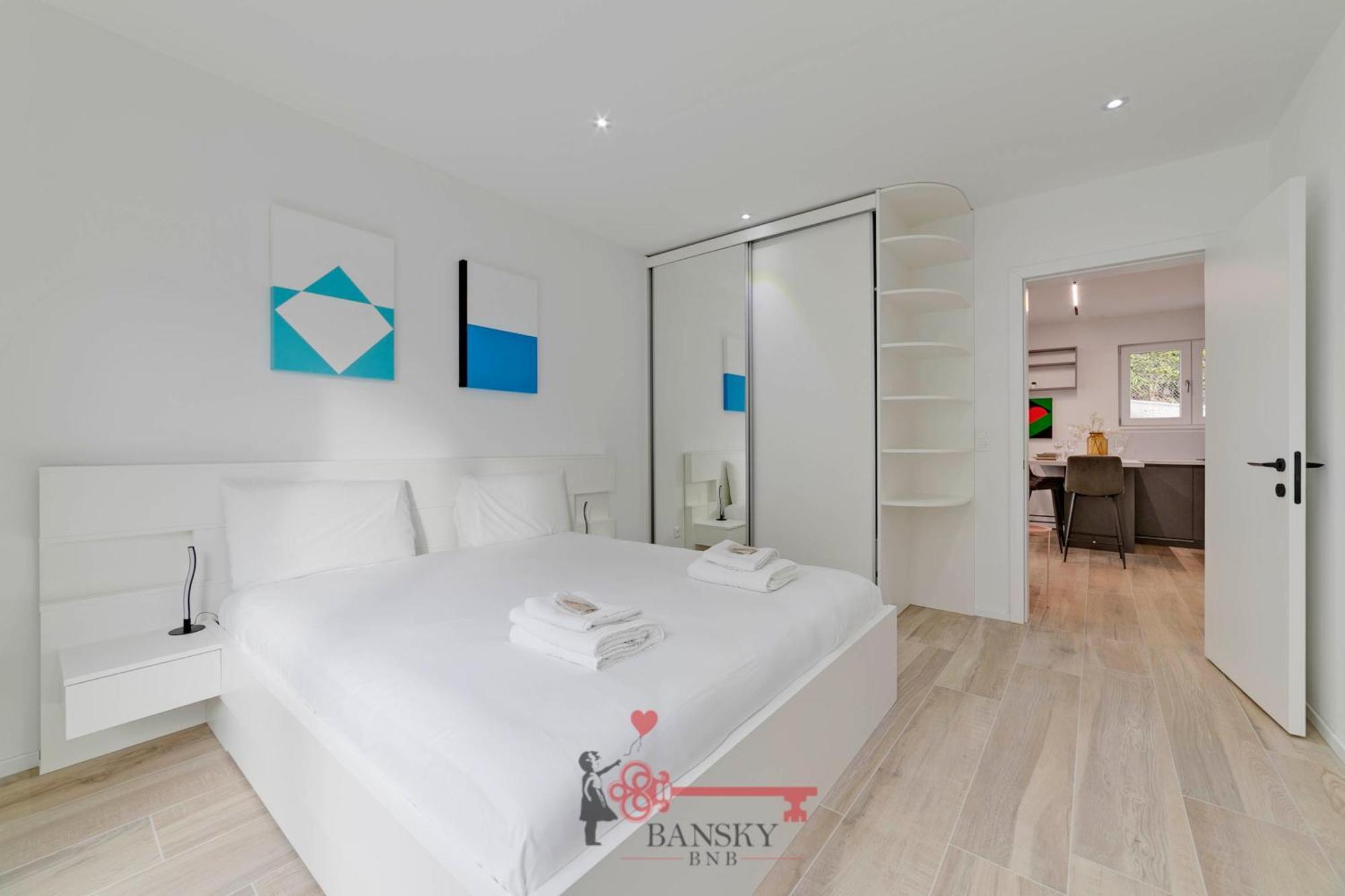 Home Sofia Room 2 - Modern Station -By Easylife Swiss Лугано Экстерьер фото